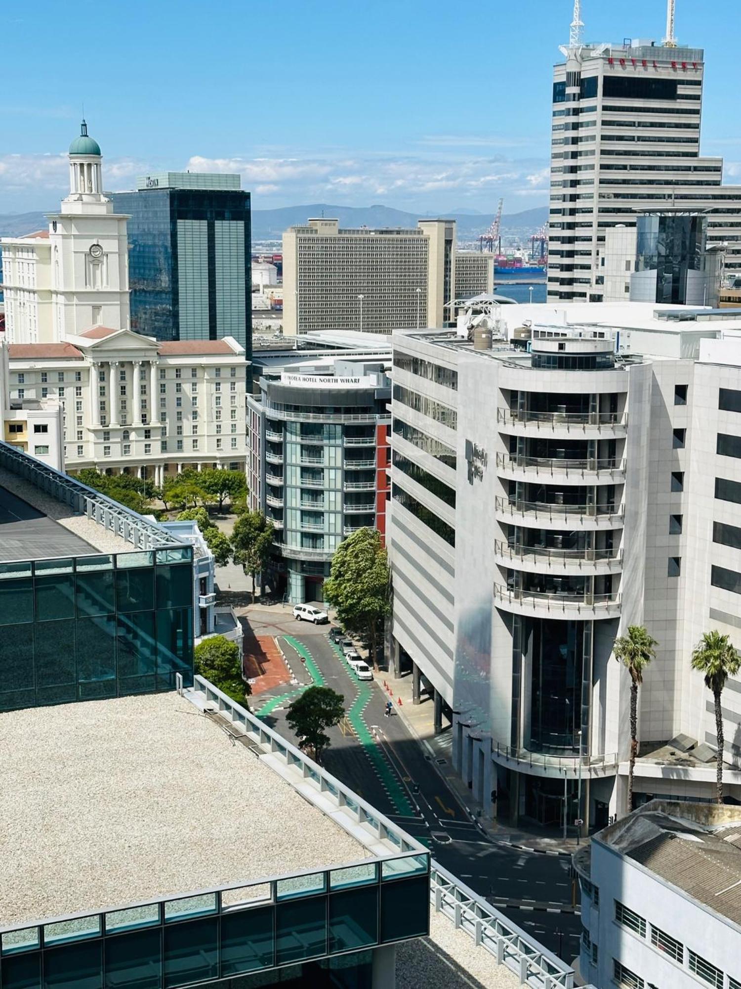Urban Elephant 16 On Bree Cape Town Bagian luar foto